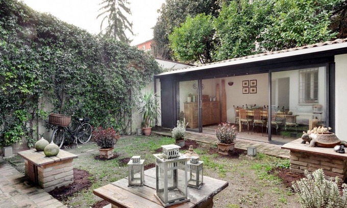 Ferrara Historic Centre Apartment | The medieval home of the Duke! In the historic center