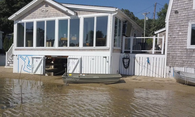 Onset House | The Mermaid House @ OBC Cape Cod Beach Resort-8PPL.HotTub