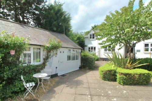 Blaby House | The Mews, Whetstone