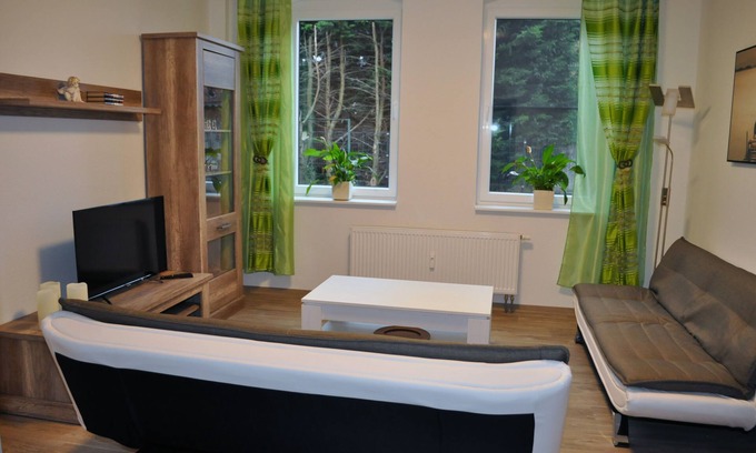 Oschersleben Apartment | The Motorsport Arena Oschersleben is 7 km from the apartment.