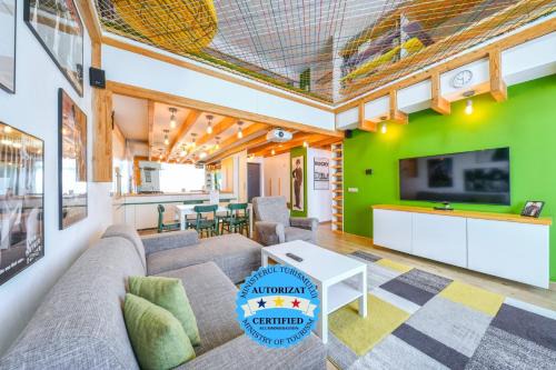 Old Town Apartment | The Movie Apartment