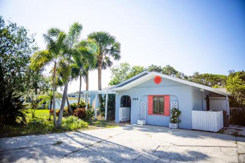 Laurel House | The Nautilus Hacienda