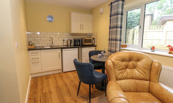 Wetheral Cottage | THE NEST, romantic, with a garden in Wetheral