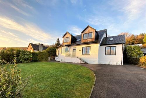 Tighnabruaich House | The Neuk