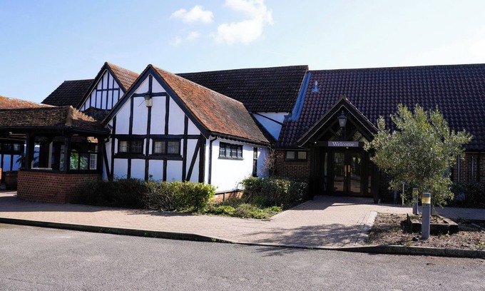 Rawreth Hotel | The New Chichester Hotel