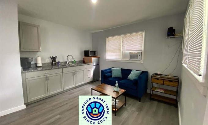 Sanford Apartment | The Oasis