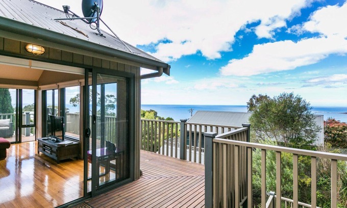 Lorne House | The Octopus - Family Sanctuary