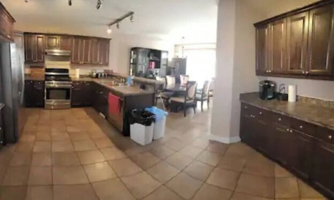 Timberlea House | The Oilsands Manor