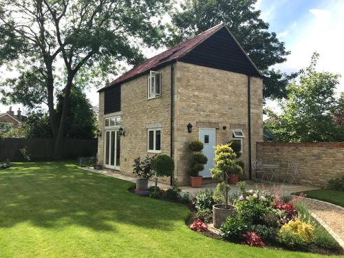 Market Deeping Apartment | The Old Barn 26 Church Street
