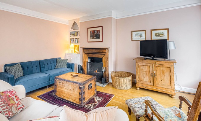 Arundel House | The Old Cornstores
