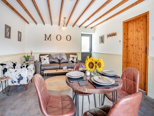 Cribyn House | The Old Cowsheds 1- Dairy - Uk49786