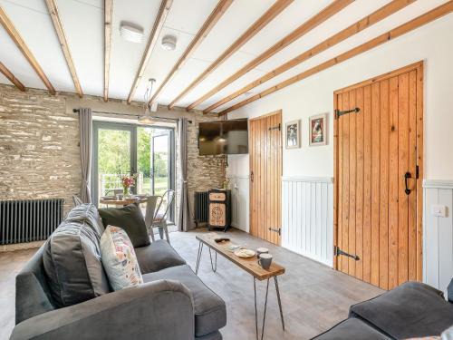 Cribyn House | The Old Cowsheds 2 - Shippon - Uk49787