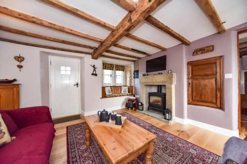 Alfreton House | The Old Horns cottage