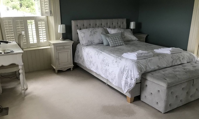 Dromore House | The Old Post Office and Farmhouse