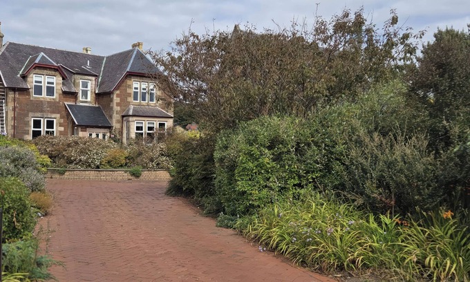 Largs Cottage | THE OLD RECTORY, family friendly, character holiday cottage in Largs