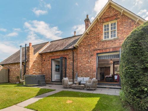 Ganton House | The Old School