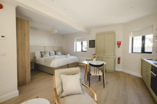 Donegal Apartment | The Old Schoolhouse - The Courtyard