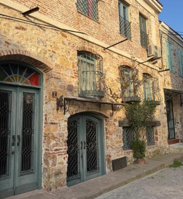 Ayvalik City Center Apartment | The Old Stone House