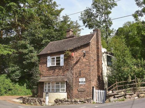 Jackfield House | The Old Toll House