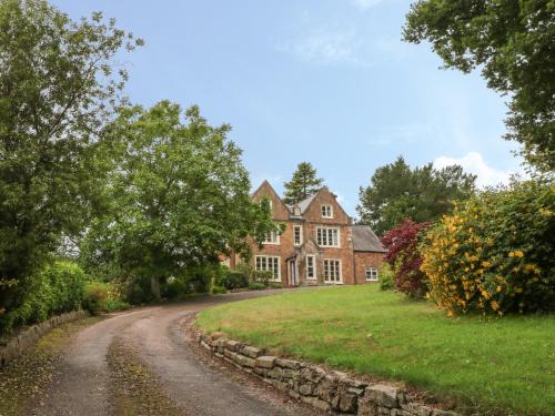 Tiverton House | The Old Vicarage