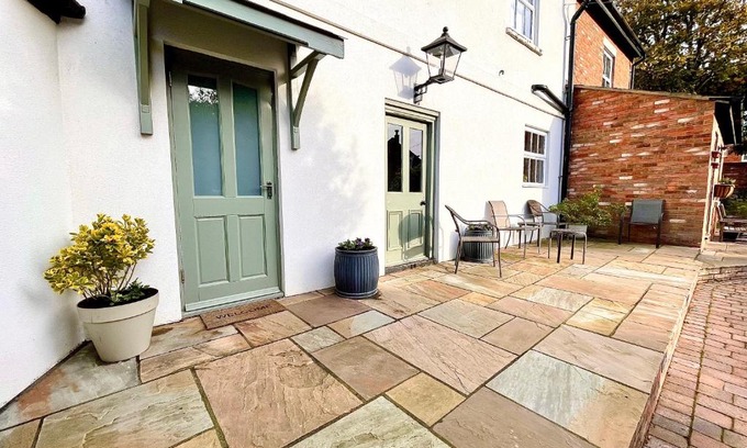 West Haddon House | The One @ West End