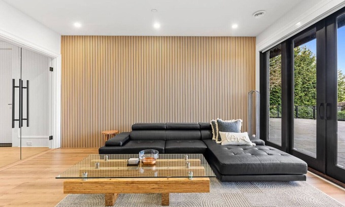 Langley House | The Onyx Retreat | Hot Tub | Pool