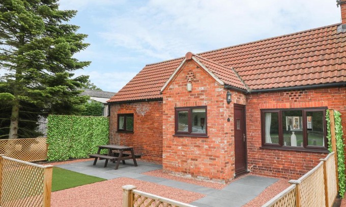 Storwood House | The Paddock