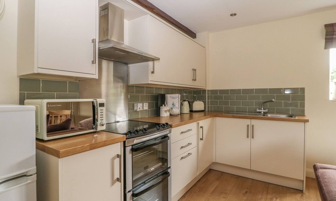 Acomb Cottage | The Paddock