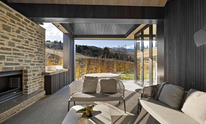 Dalefield House | The Paddock - Hosted by NZSIR Luxury Rental Homes