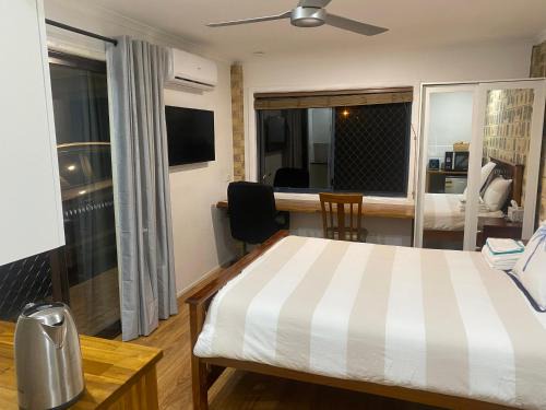 Warana House | The Palms