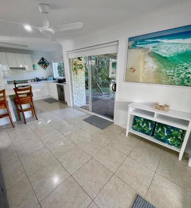 Pottsville House | The Palms Beach House