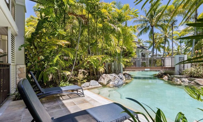 Port Douglas Apartment | The Palms Swim out Comfort meets Tropical Charm