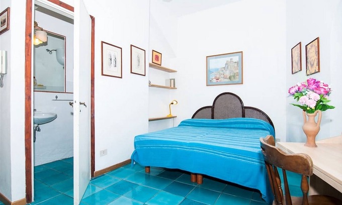 Gaeta Apartment | THE PANATICS Studio apartment