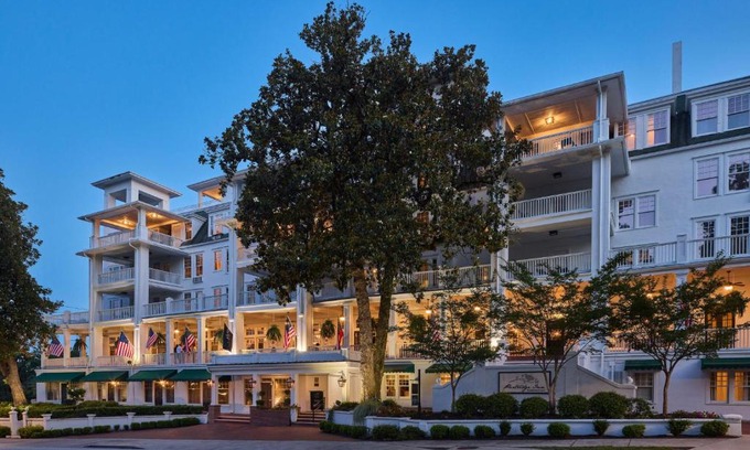 Summerville Hotel | The Partridge Inn Augusta, Curio Collection by Hilton