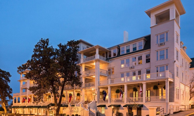 Summerville Hotel | The Partridge Inn Augusta, Curio Collection by Hilton