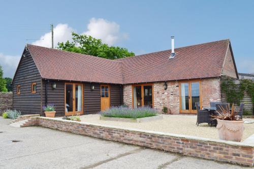 Burwash House | The Peacock Barn