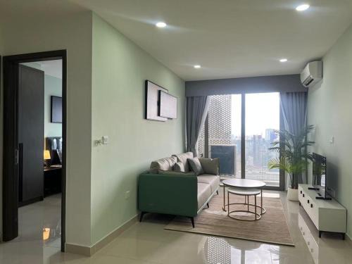 Chamkar Mon Apartment | The PeAk Residence, Multi-Apartment by Emma