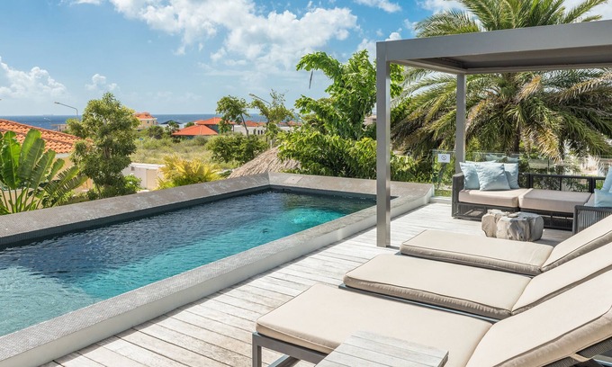 Jan Thiel Villa | The Pearl of Jan Thiel, private pool, gym and game room 3