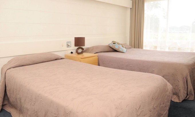 Tyabb Hotel | The Peninsula Motor Inn