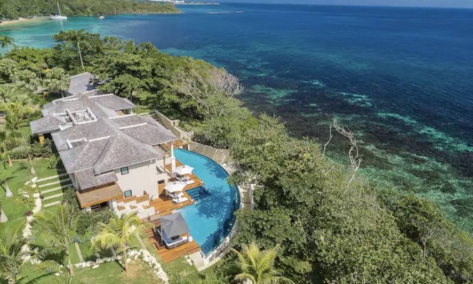 Ocho Rios House | The Perfect Jamaican vacation home for everyone.