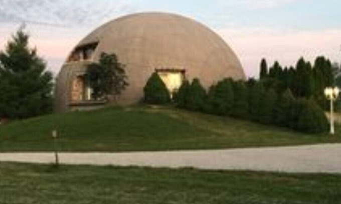 Thayer Bed & Breakfast | The Pheasant Room - Monolithic Dome Bed and Breakfast