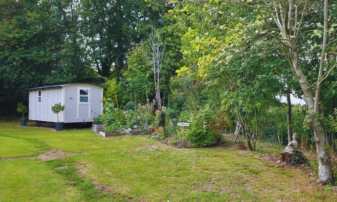 Attleborough Apartment | The Pheasant Shepherds Hut