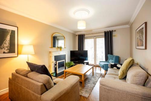 Ringsend Apartment | The Picasso - Trendy 2 bd Ap- Dublin 4 - Super Fast WIFI