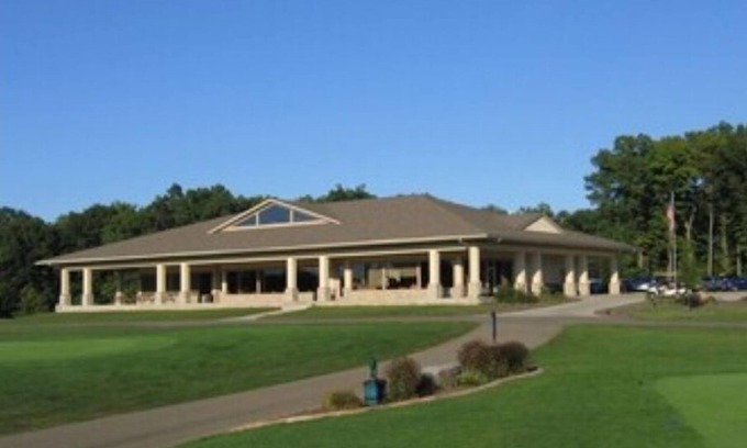 Apple Valley Condo | The Pines of Apple Valley, Guest Pass for Pools and Beaches Available for a fee!