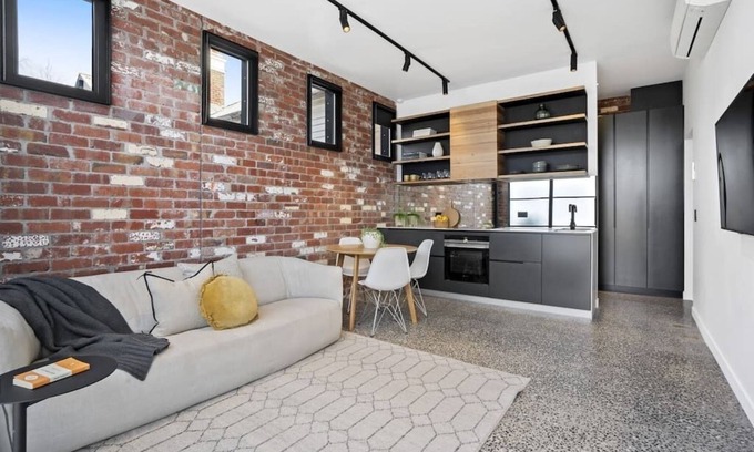 Geelong West Apartment | The Pix Studio – Industrial Chic Retreat
