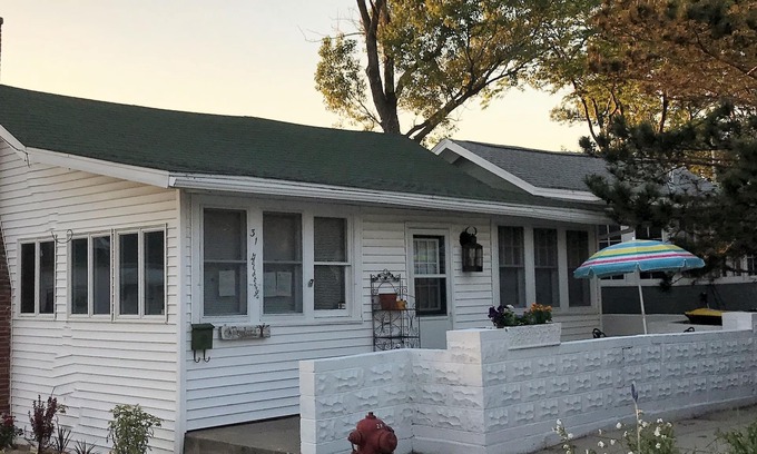 South Haven Cottage | The Poplars. 15 Steps & Your Toes Are In The Sand!