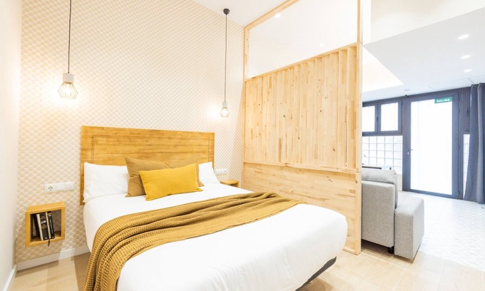 Poblats Maritims Apartment | The Port Beach Valencia Room III by Florit Flats