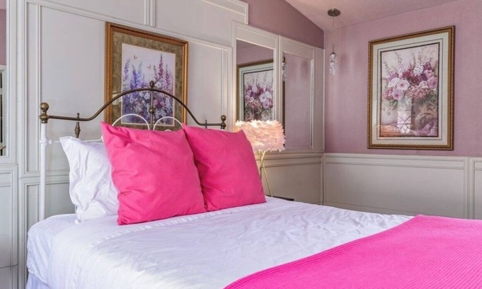 Christoval Hotel | The Prickly Pear Room - The Ranch House Motel