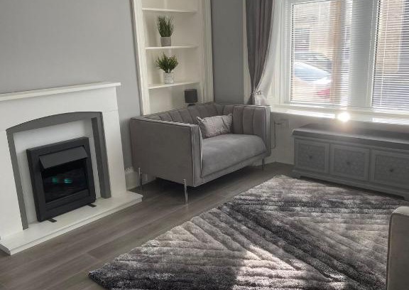 Helensburgh Apartment | The Princess Flat, Helensburgh.