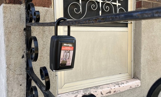 St. Catharines House | The property is 20 minutes to Niagara Fall